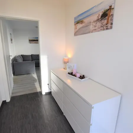 Koenigsberger Allee 40 Eg Apartman